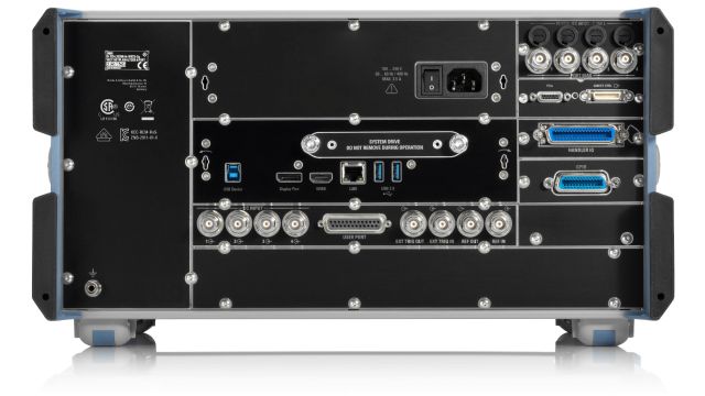 Rohde & Schwarz ZNB4/8 高性能矢量網(wǎng)絡分析儀系列（ZNB4 為 4 端口配置，ZNB8 為 8 端口配置）